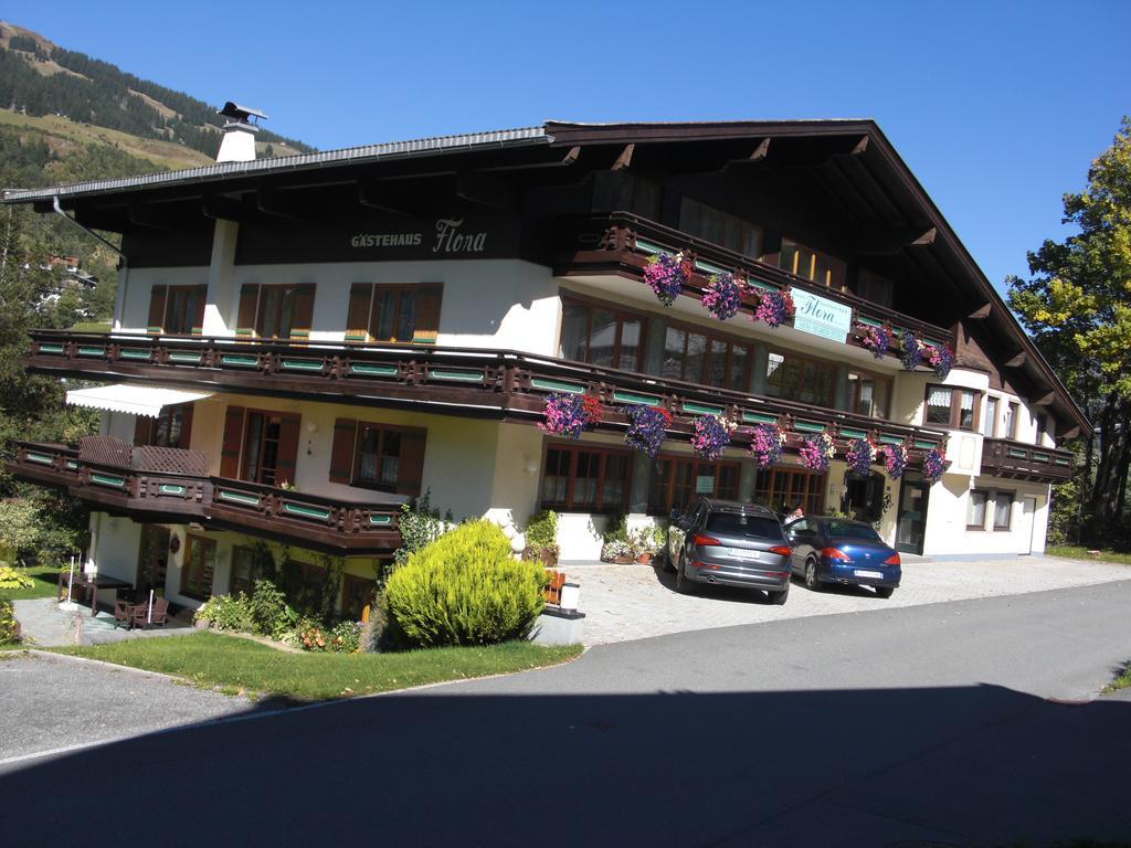 Hotel-Pension Flora Saalbach-Hinterglemm Luaran gambar